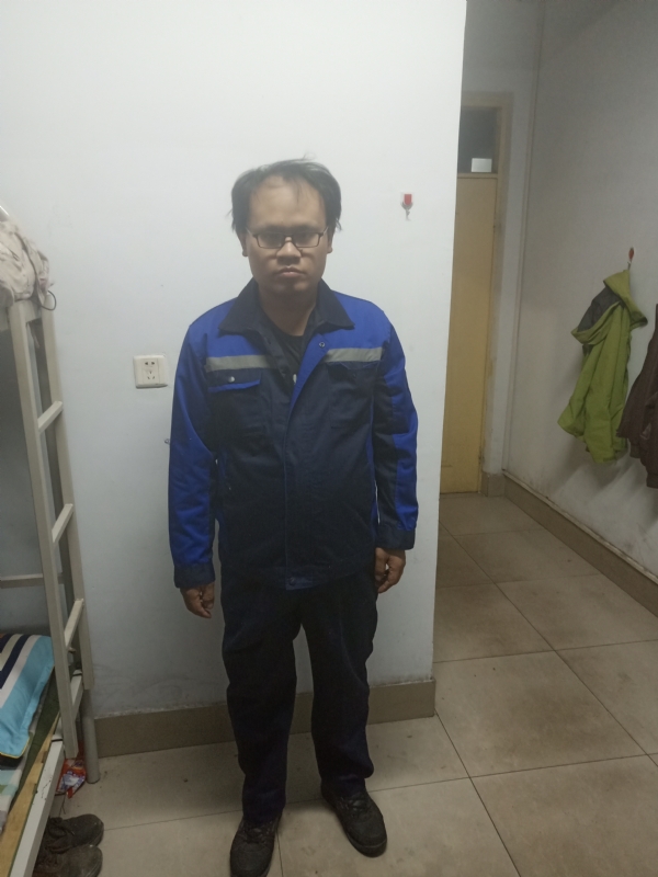黄俊的第一张照片--青岛相亲服务中心