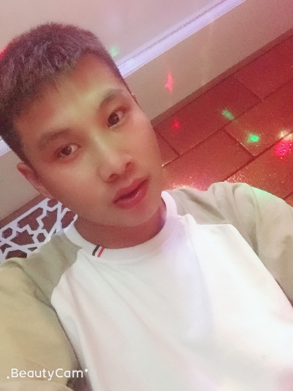 阿锋的第一张照片--青岛相亲服务中心
