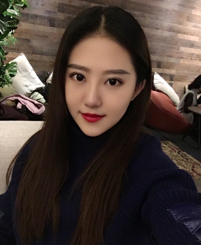 yi一的第一张照片--青岛相亲服务中心