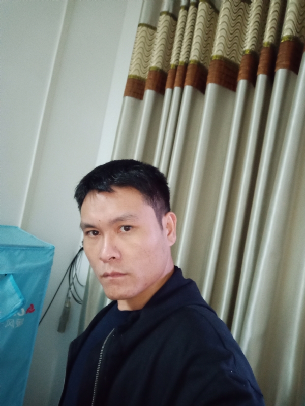 心如止水的第一张照片--青岛相亲服务中心