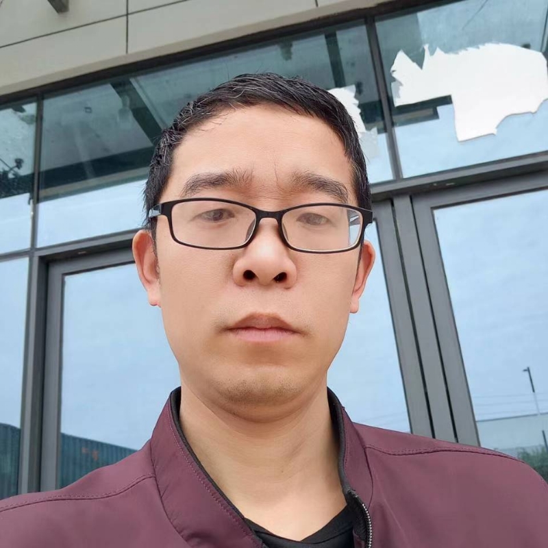 眼镜的第一张照片--青岛相亲服务中心
