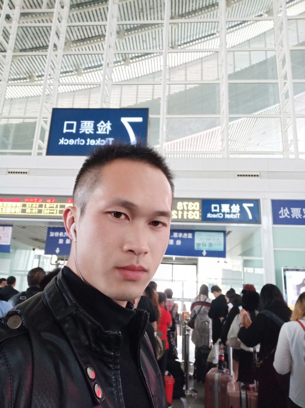 一叶知秋的第一张照片--青岛相亲服务中心