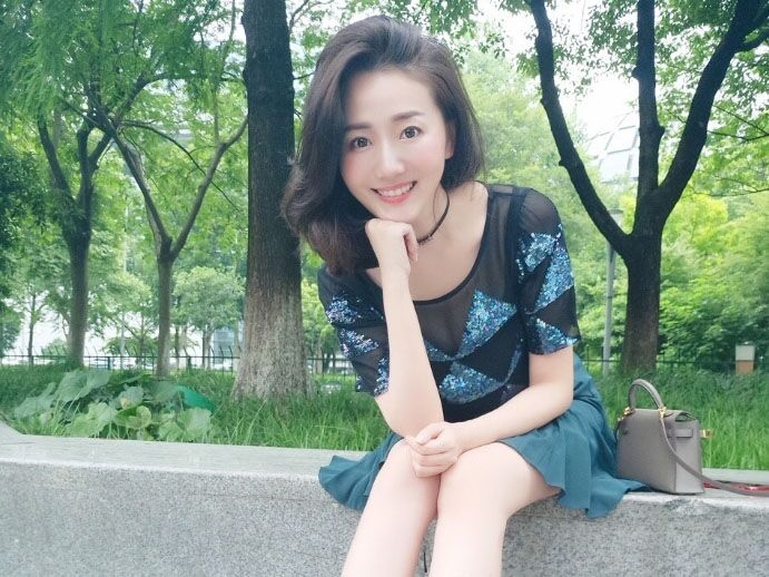 Ella的第一张照片--青岛相亲服务中心