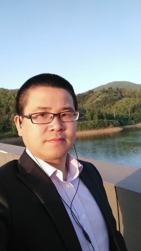 顾律师的第三张照片--青岛相亲服务中心