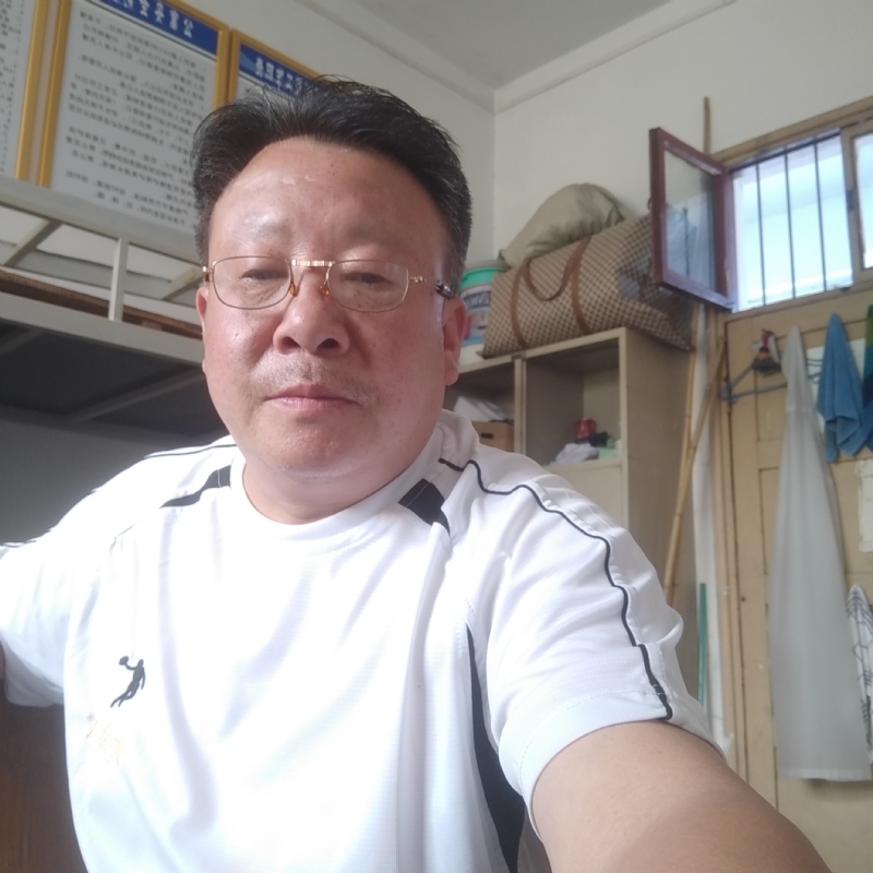 咣次次的第一张照片--青岛相亲服务中心