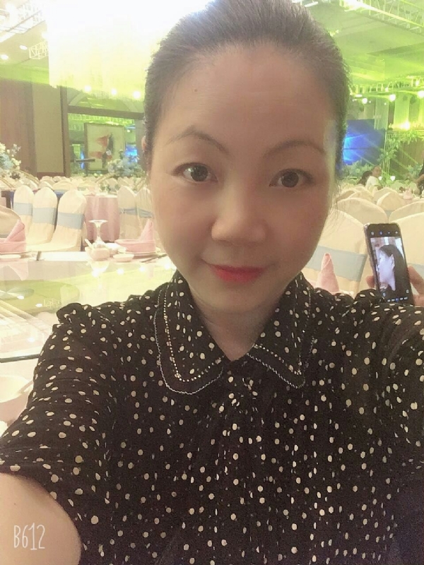 泡沫的第一张照片--青岛相亲服务中心