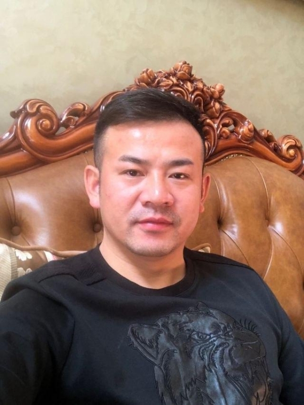 治国的第一张照片--青岛相亲服务中心