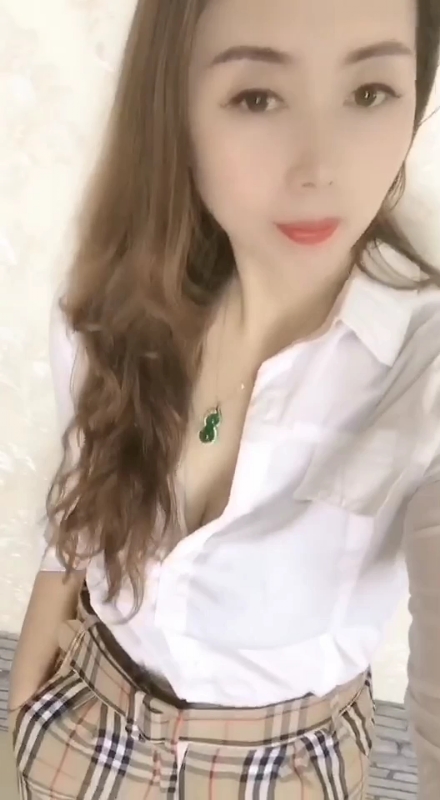 雨蝶的第一张照片--青岛相亲服务中心