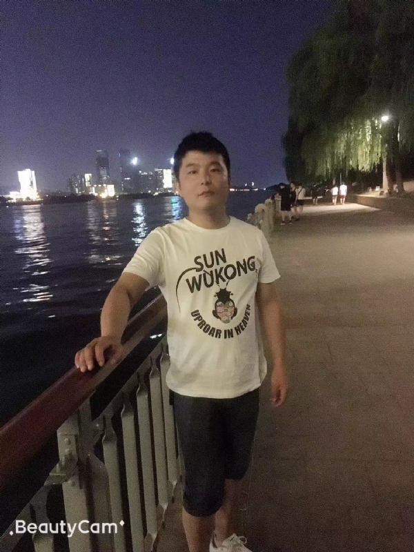 古月的第一张照片--青岛相亲服务中心