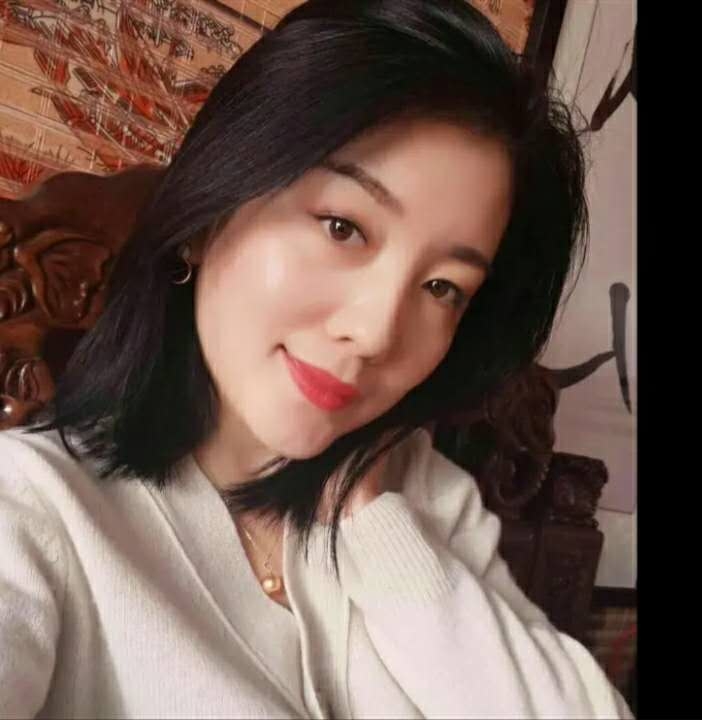 陈旧的第一张照片--青岛相亲服务中心
