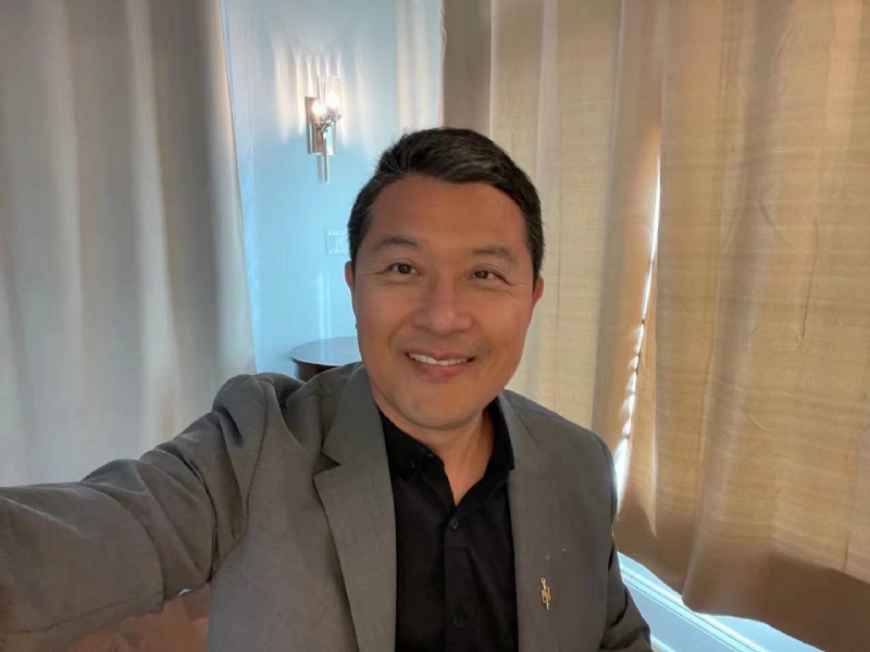 笑看风云的第一张照片--青岛相亲服务中心