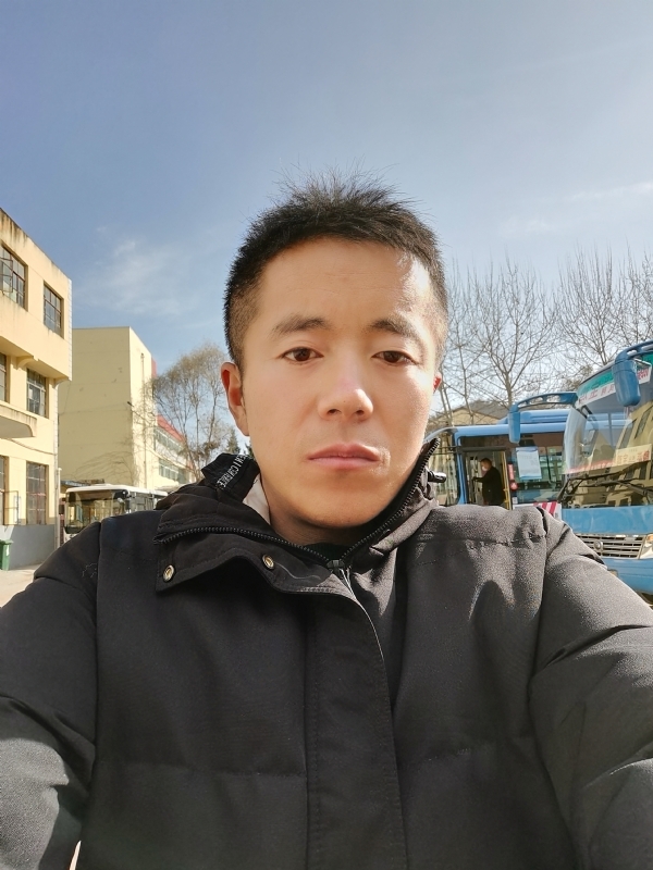 孤独的云的第二张照片--青岛相亲服务中心
