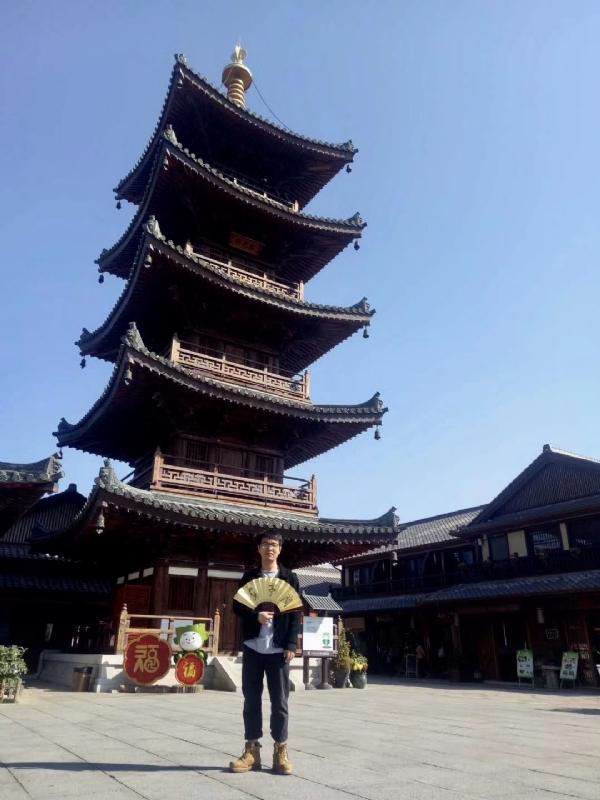 流浪共和的第一张照片--青岛相亲服务中心