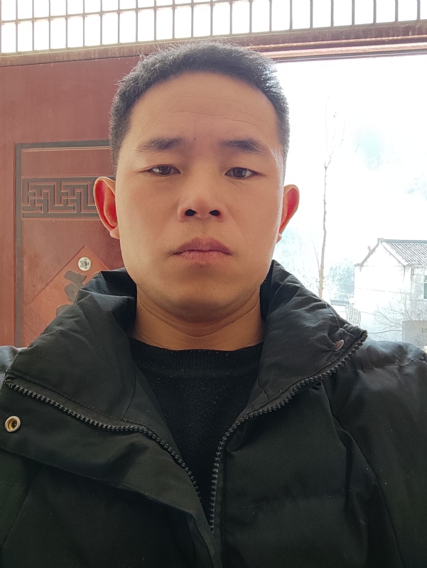 勇敢的成长的第一张照片--青岛相亲服务中心