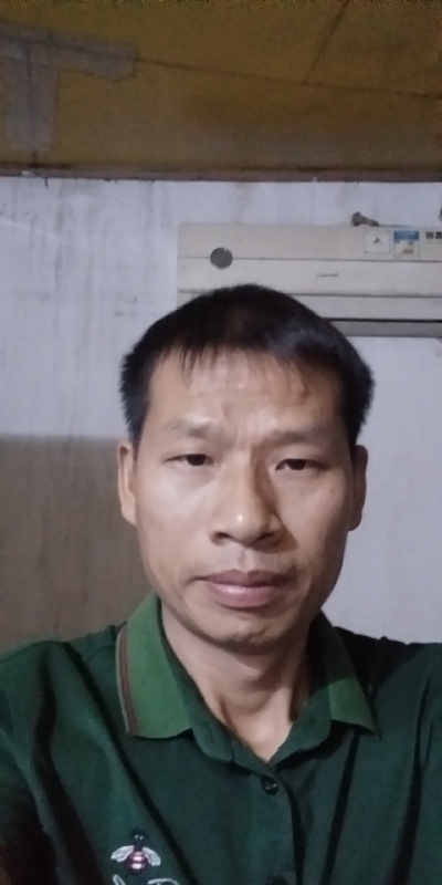 执着跋涉的第三张照片--青岛相亲服务中心