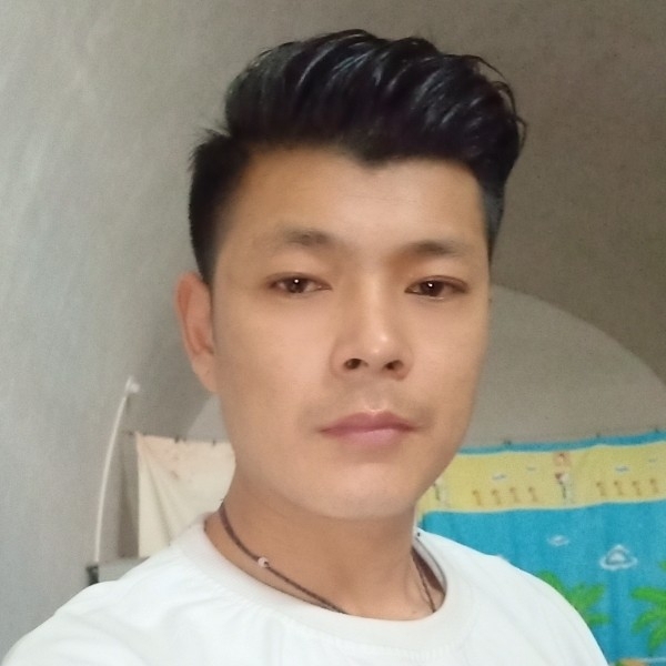 啊锋的第一张照片--青岛相亲服务中心