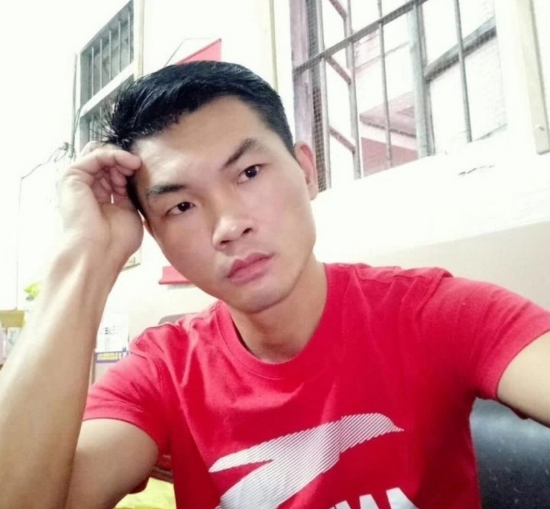英俊的台灯的第一张照片--青岛相亲服务中心