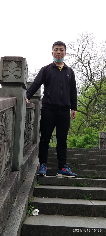 翁的第一张照片--青岛相亲服务中心