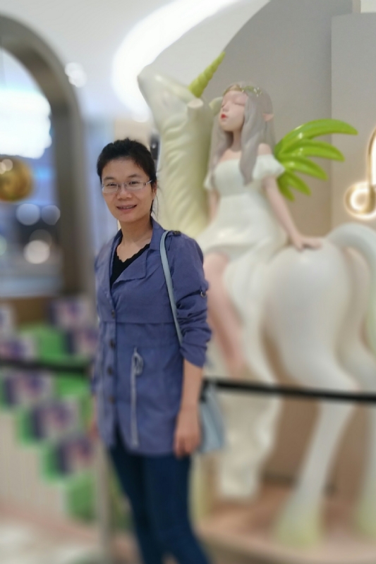 霞的第一张照片--青岛相亲服务中心
