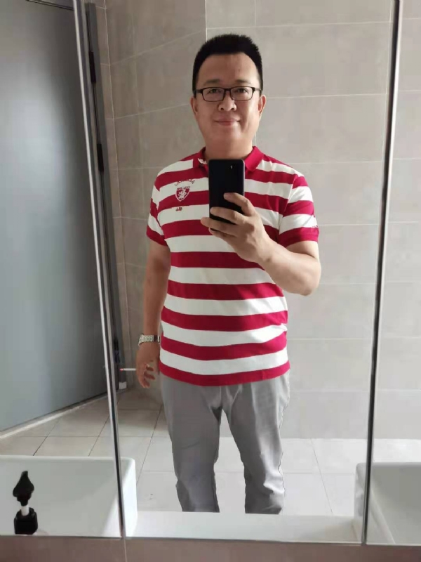 行走的打桩机的第一张照片--青岛相亲服务中心