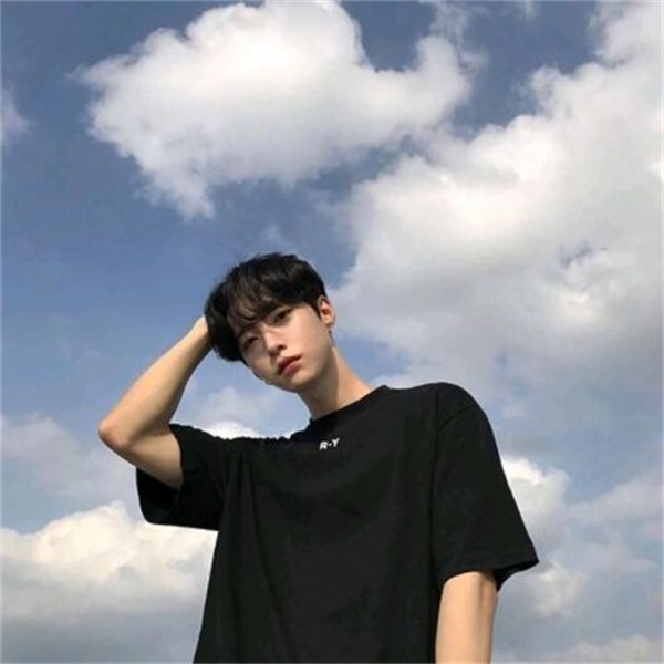 不忘初心的第一张照片--青岛相亲服务中心