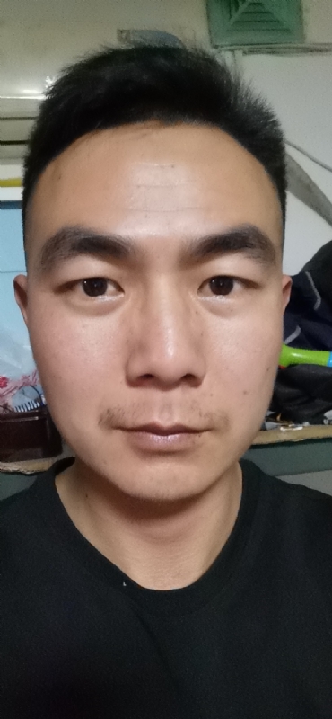 朴实无华的第二张照片--青岛相亲服务中心