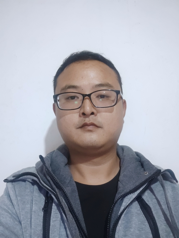 爱在一瞬间的第一张照片--青岛相亲服务中心