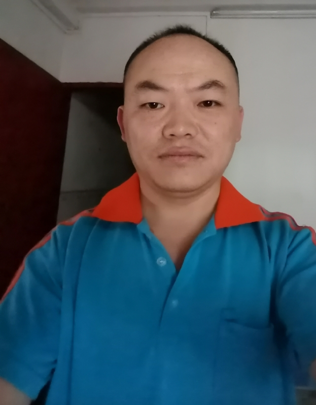 与子携老的第七张照片--青岛相亲服务中心