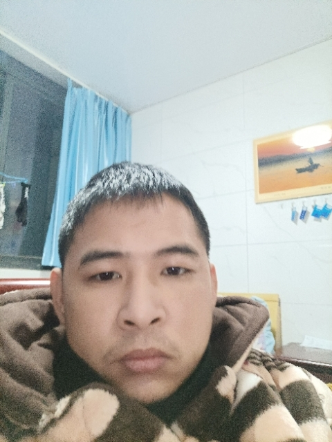 寂寞的第二张照片--青岛相亲服务中心