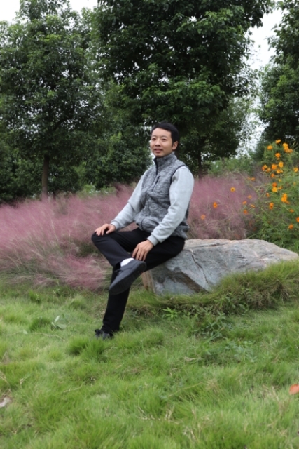 严小木的第一张照片--青岛相亲服务中心