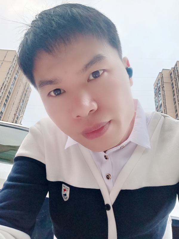 雨霁月清风的第一张照片--青岛相亲服务中心