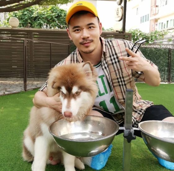 坚持的第一张照片--青岛相亲服务中心