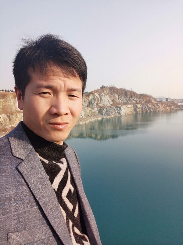 寒夜的第二张照片--青岛相亲服务中心