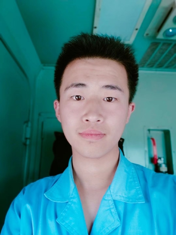 生而为人的第一张照片--青岛相亲服务中心