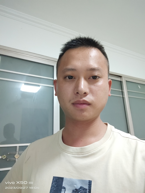 小yan同学的第一张照片--青岛相亲服务中心