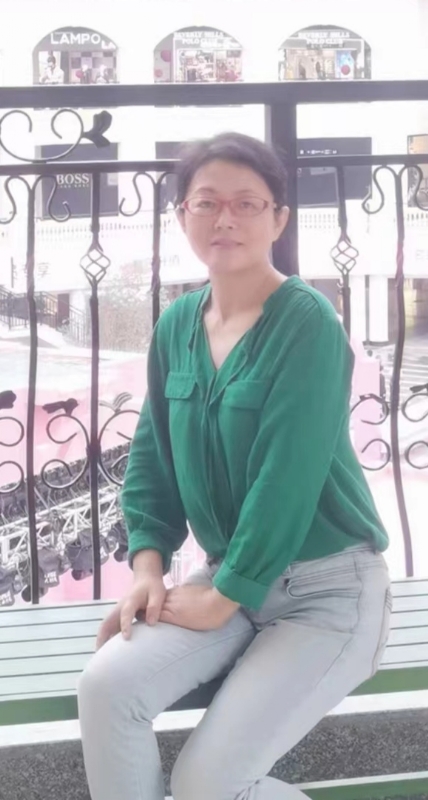 丽华的第一张照片--青岛相亲服务中心