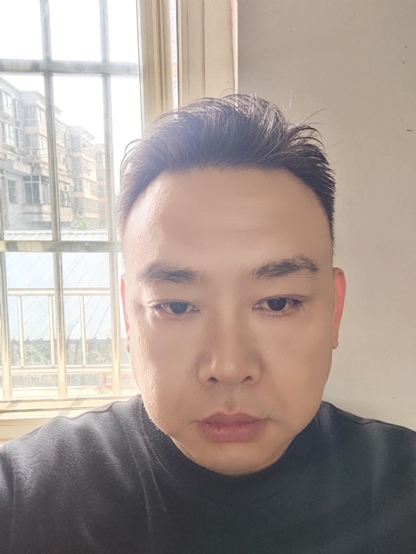 爱人先爱己的第一张照片--青岛相亲服务中心