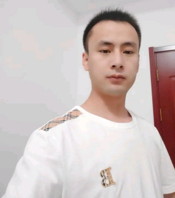 海阔天空的第一张照片--青岛相亲服务中心