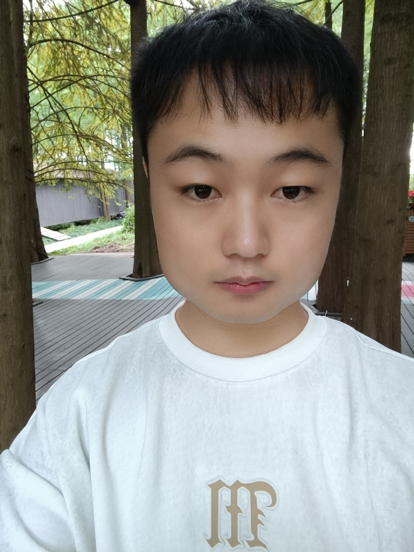 故人似的第一张照片--青岛相亲服务中心
