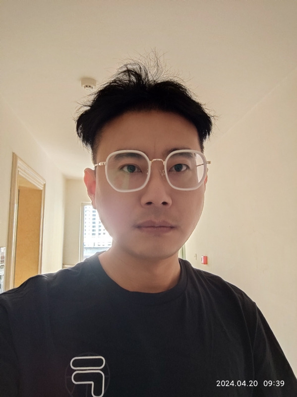 信带小李的第一张照片--青岛相亲服务中心