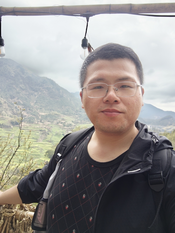 青山的第三张照片--青岛相亲服务中心
