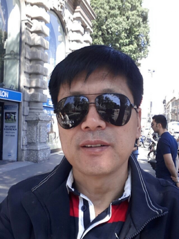 春风的第一张照片--青岛相亲服务中心