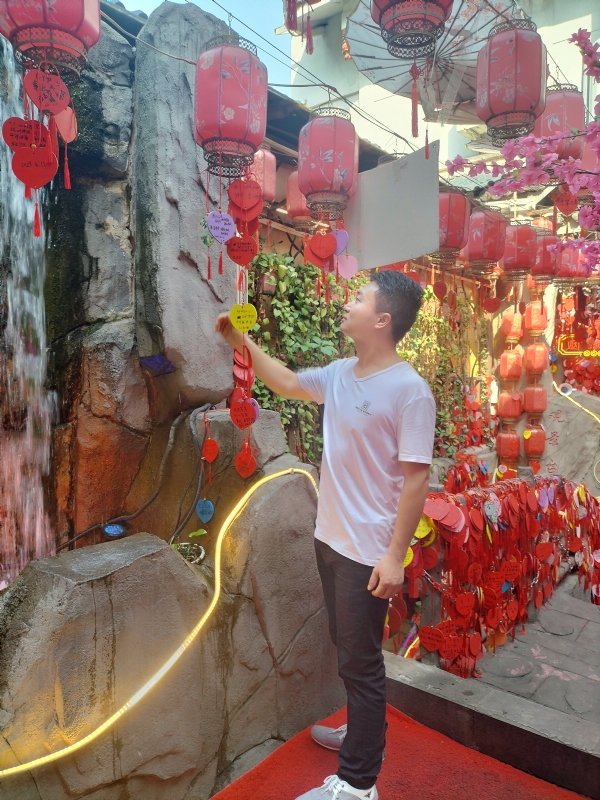 时间不语的第一张照片--青岛相亲服务中心