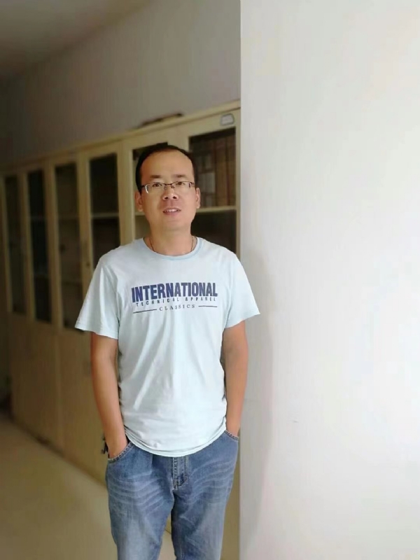 黄土麦田的第三张照片--青岛相亲服务中心