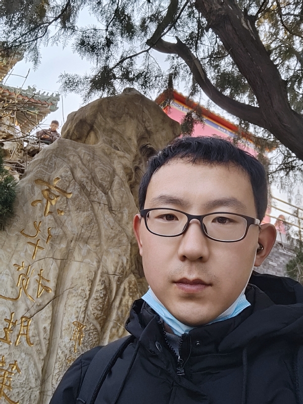 小徐要努力的第一张照片--青岛相亲服务中心