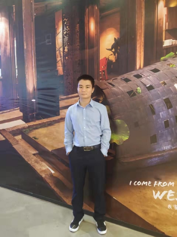 梧桐枫叶的第一张照片--青岛相亲服务中心