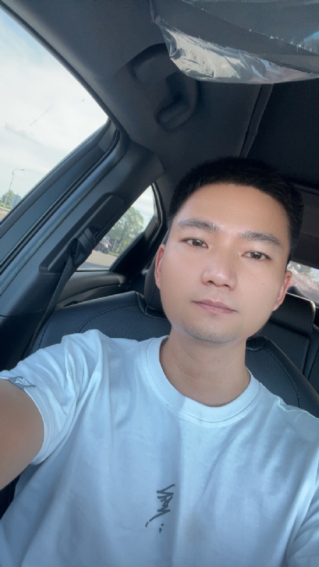 小江的第一张照片--青岛相亲服务中心