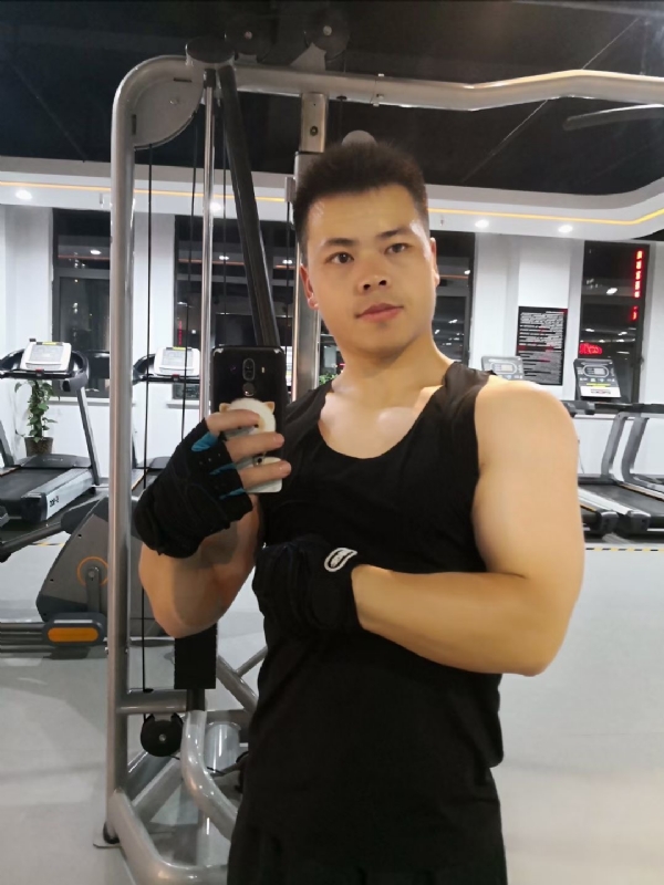 范迪塞尔的第二张照片--青岛相亲服务中心
