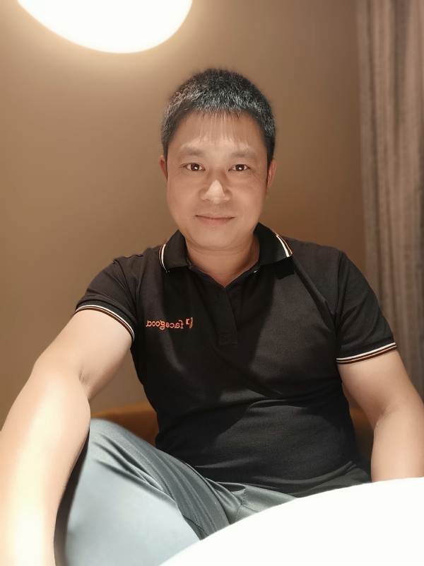 影子的第一张照片--青岛相亲服务中心