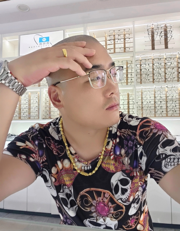 一生诺言的第一张照片--青岛相亲服务中心